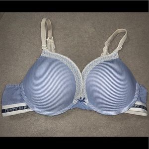 Tommy Hilfiger Convertible Lace Trim Push Up Bra